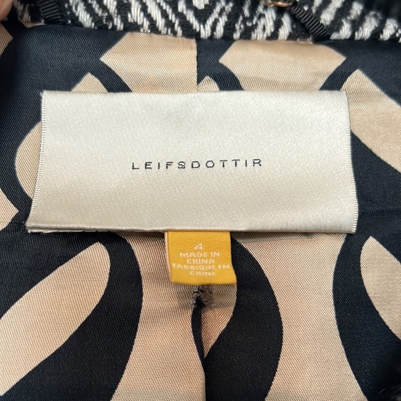 Anthro LEIFSDOTTIR Black White Animal Print
Short Double Breasted Wool Jacket - Picture 4 of 6